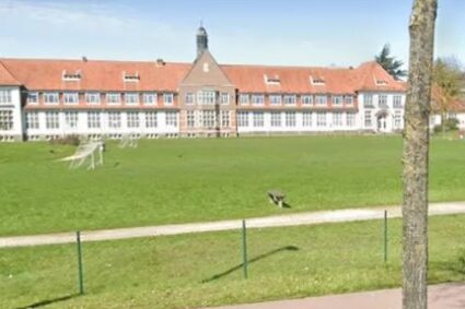 Police detain three youths after 16-year-old boy was shot outside a school in Wetteren